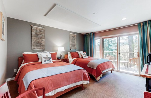 Rosario Apartment | Ocean view condo with balcony & peaceful location near Moran State Park