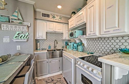 North Beach House | Oceanfront Corpus Christi Condo: Resort Perks!