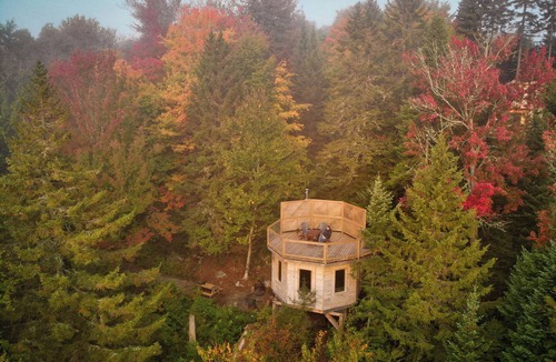 Saint-Faustin-Lac-Carre House | Octagonal treehouse with a panoramic rooftop terrace | Lodging #20