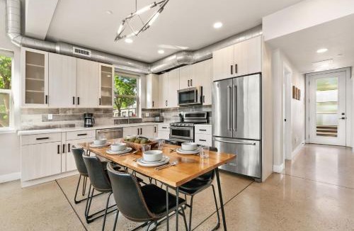 Old Town North House | Old Town Modern New Build - Rooftop Spa with Mtn Views!