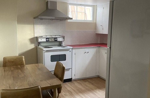 City Park Apartment | Old Town Treasure - Best location for a 30 day stay!