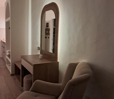 Side Apartment | Oregano Side