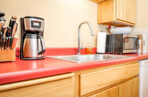 Haines House | Orville Chandler Ranch, Majestic Views! Sleeps 7, Local Golfing 50% Off!