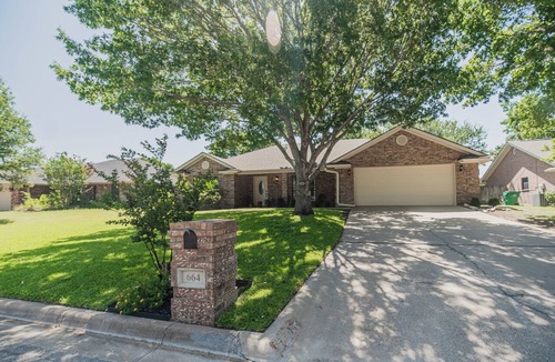 Stephenville House | Oscar's "P"ool House