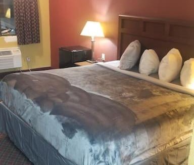 Stillwater Apartment | OSU 2 Queen Beds Hotel Room 237 Booking