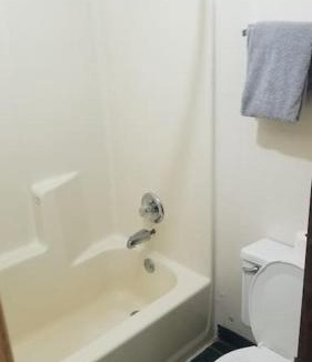 Stillwater Apartment | OSU 2 Queen Beds Hotel Room 232 Booking