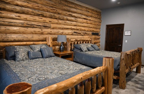 Martinsville Cabin | Our beautiful lodge near Albany, MO is sure to please! Perfect for large groups