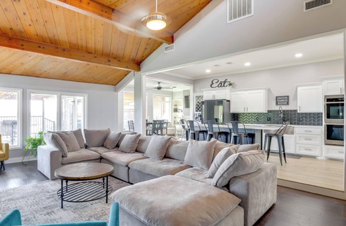 Ransom Canyon Cottage | Outdoor Oasis w/Lake Views: Ransom Canyon Retreat