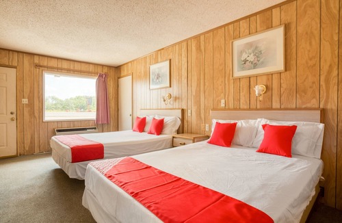 Breckenridge Hotel | OYO Hotel Breckenridge TX Hubbard Creek Lake