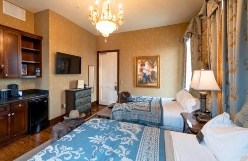 Navasota Hotel | PA Smith Hotel