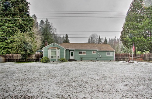 Randle House | Packwood Getaway w/Game Room, Grill & Patio