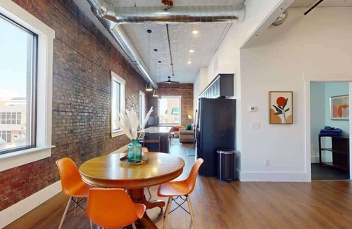 Grand Island Apartment | Panoramic Downtown 2-Bedroom