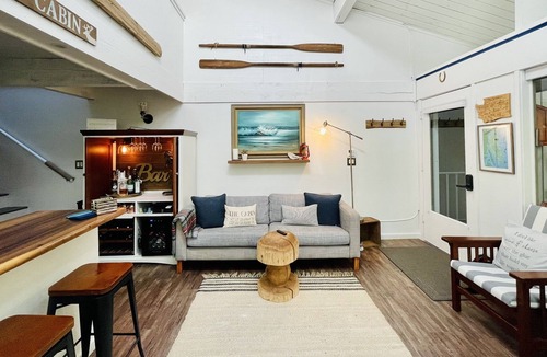 Burley Cabin | Paradise Cabin! Gated community/Close to the beach.