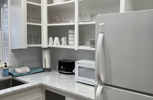 Cheyenne Apartment | Parkside Flat - Fresh & Clean