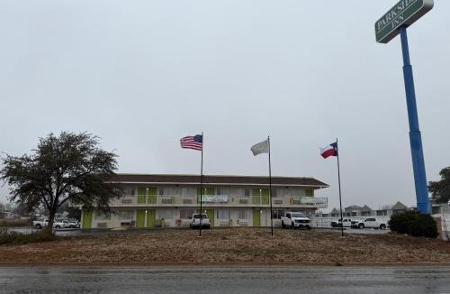 Sweetwater Hotel | Parkside Inn by PHG - Sweetwater