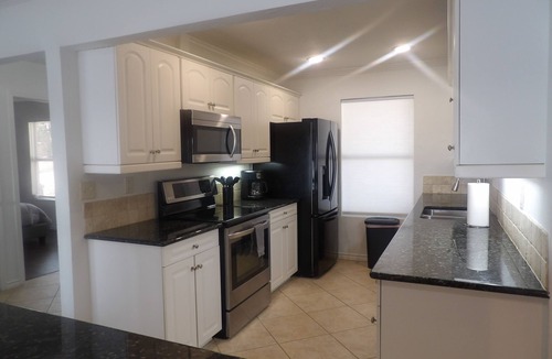 Enchanted Oaks House | Payne Springs Paradise with Hot tub and Pool