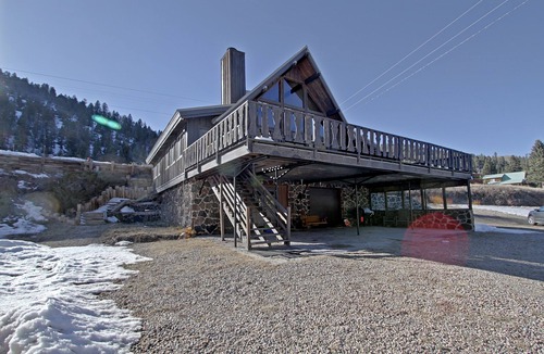 Taos Ski Valley Cabin | "Peace Like a River" mountain cabin on river - Red River, NM. Hot tub optional.