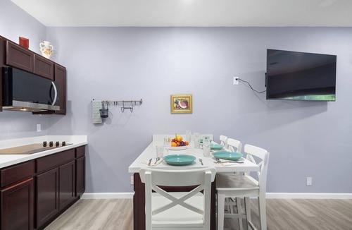 Memorial Apartment | Peaceful 1BR Parking + Kitchen World Cup Houston