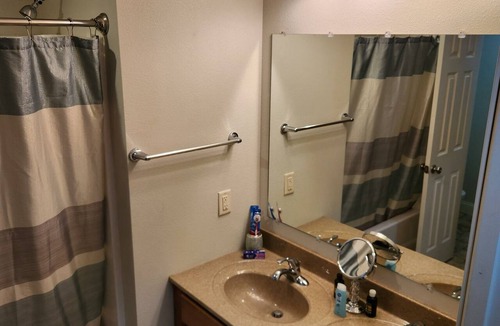 Broken Bow House | Peaceful 2-bedroom townhome in Broken Bow with Ben and Jerri the Nigerian Goats!