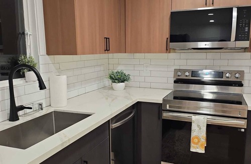 Gatewood House | Peaceful 3-bedroom house in welcoming Seattle neighborhood
