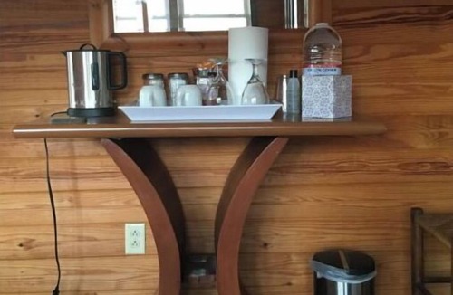 Jasper House | Peaceful and private cabin overlooking the Little Buffalo River.