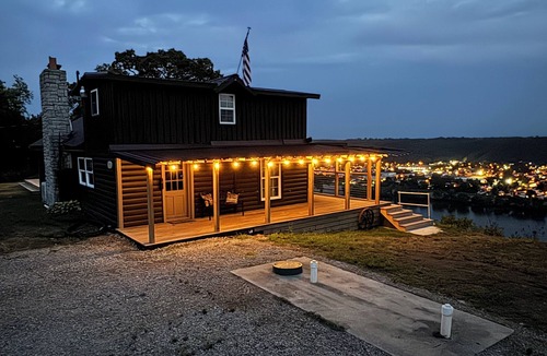 Aberdeen Cabin | Peaceful cabin with spectacular river and scenic views.