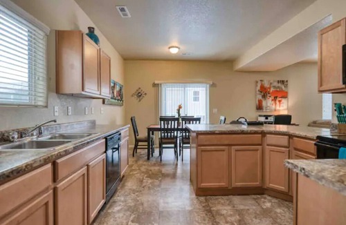 Colorado Springs House | Peaceful Colorado Springs Retreat sleeps 16+