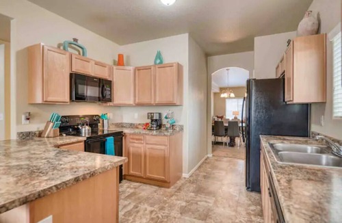 Colorado Springs House | Peaceful Colorado Springs Retreat sleeps 16+