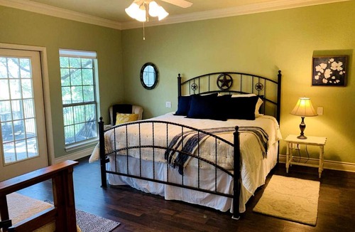 Boerne House | Peaceful Guadalupe River Retreat, Boerne, Texas