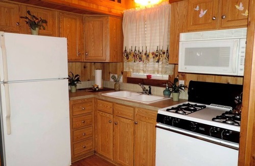Boerne Cabin | Peaceful Pet-Friendly Cabin Rental in San Antonio Countryside, Texas