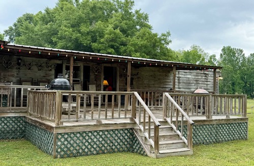 Catherine House | Peaceful Pondside Retreat in Catherine, Alabama