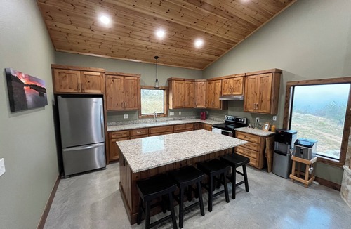Mason House | Peaceful, remote cabin overlooking the Llano river. Perfect for couples!
