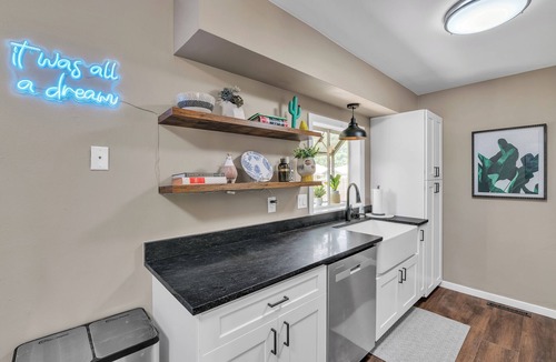 Longmont House | Peaceful Retreat with Hot Tub Kid and Dog Friendly