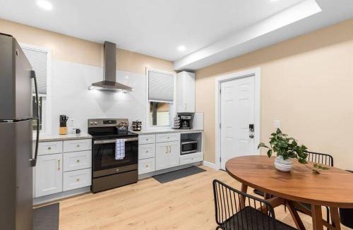 Mount Clemens Apartment | Peaceful Studio Flat near Downtown Mount Clemens