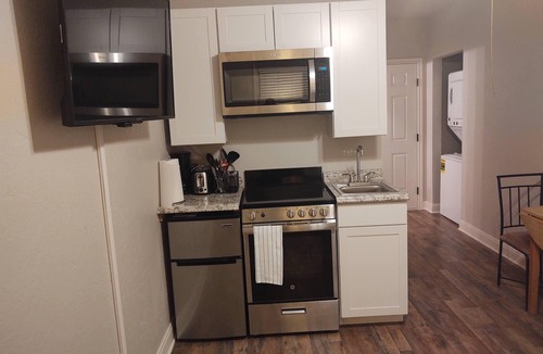 Amarillo Apartment | Peaceful Studio for Couples or Business Travel Queen bed, Roku TV, good Wi-Fi.