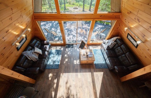 Smithville Cabin | Peckerwood Knob Sunrise Cabin; Seclusion in the Mountains of SE Oklahoma