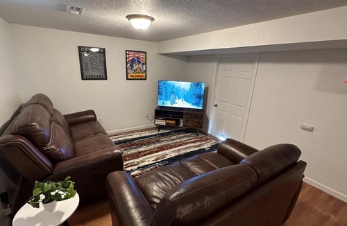 Twin Lakes House | Pecos Villa - Denver Colorado Short Term Rental