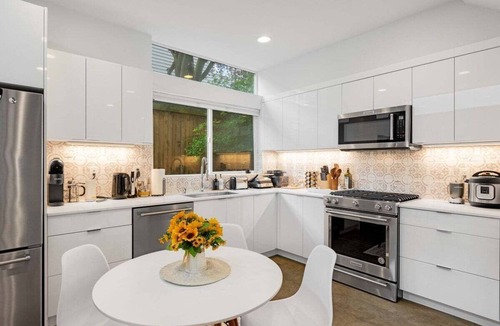 Broadway House | Perch - Capitol Luxe F | Prime Location in Cap Hill | Walk Score 96