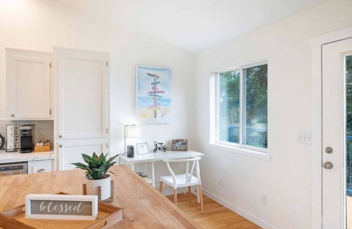 Oak Harbor House | Perch - Seascape Summit: Oceanview 3BR/3BA, dog friendly, Quiet & Private!