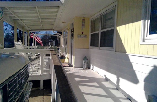 Falls City House | Perfect 1-bedroom house with AC in beautiful Falls City