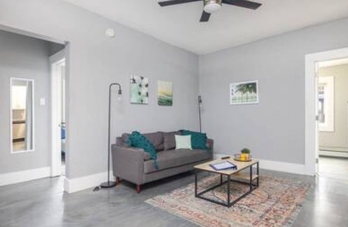 Sherman Hill Apartment | Perfect 2 bedroom Getaway in historic neighborhood