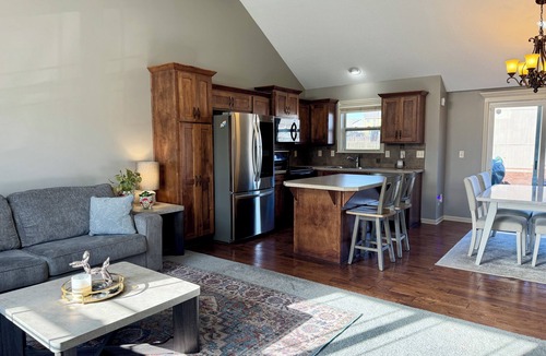 Kansas City House | Perfect 3-bedroom house with AC in enjoyable Kansas City