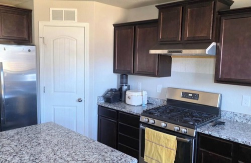 Fountain House | Perfect 3-bedroom house with AC in welcoming Fountain