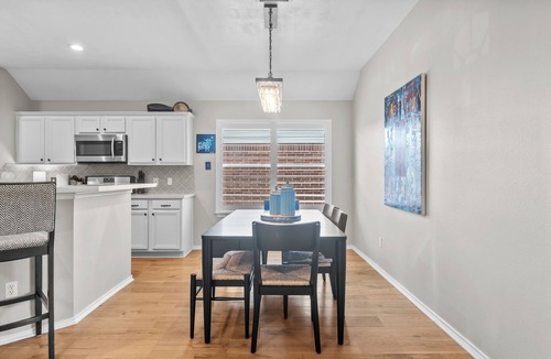 Tomball House | Perfect cottage - Refined Comfort Meets Pet-friendly Backyard Serenity