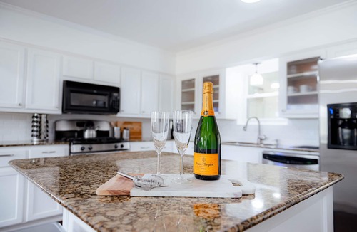Cedar Hill House | Perfect for Families & Groups