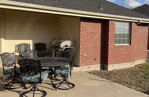 Abilene House | Perfect Location to anything in Abilene. Only 10-15 minutes away!