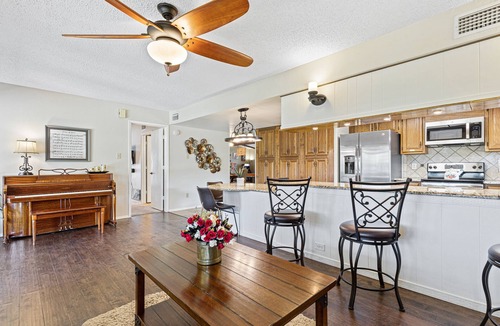 Plano House | Pet-Friendly 3-bedroom w/Game Room and Hot Tub