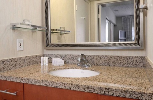 North Dallas Apartment | Pet-Friendly Accommodation! Private Full Kitchen, FREE Parking, Outdoor Pool!