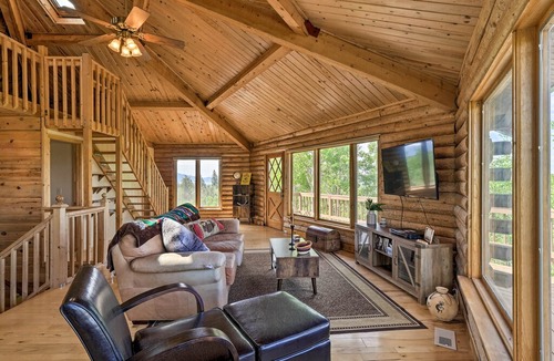 Indian Mountain Cabin | Pet Friendly Como Cabin w/ Mountain Views!