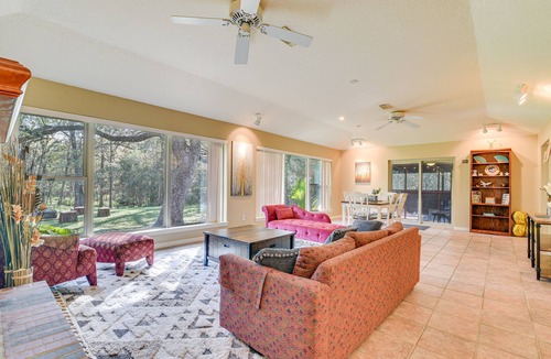 Damon House | Pet-Friendly Damon Home w/ Hot Tub & Yard!